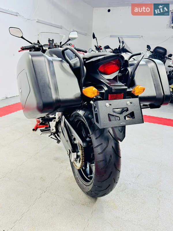 Спортбайк Honda CBR 400R 2013 в Одессе