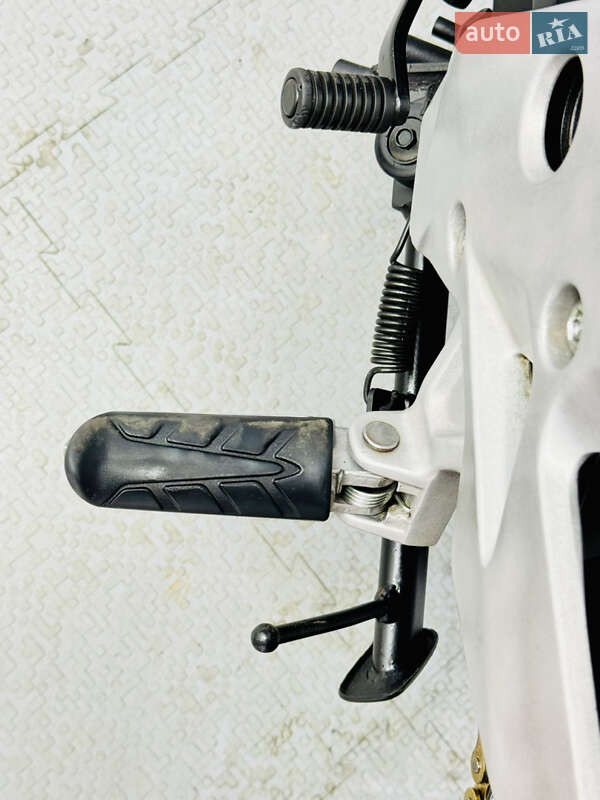 Спортбайк Honda CBR 400R 2013 в Одессе