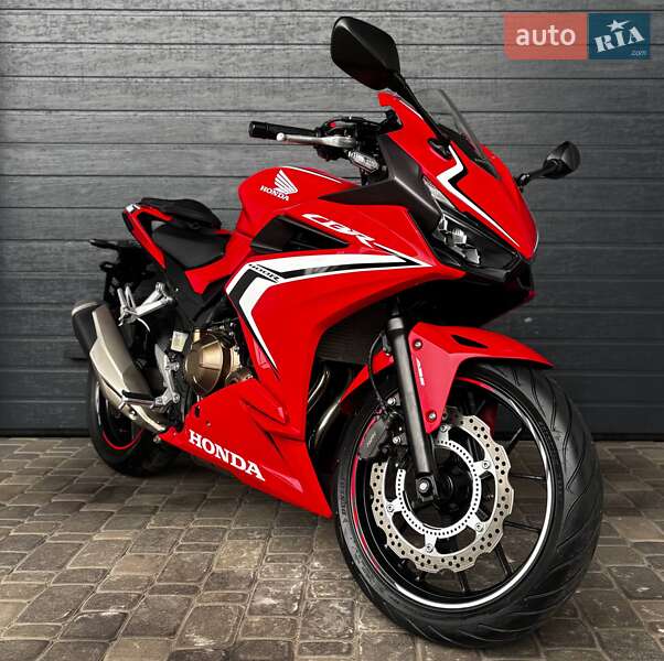 Honda CBR 400R 2020