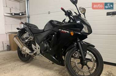 Спортбайк Honda CBR 400R 2013 в Казатине