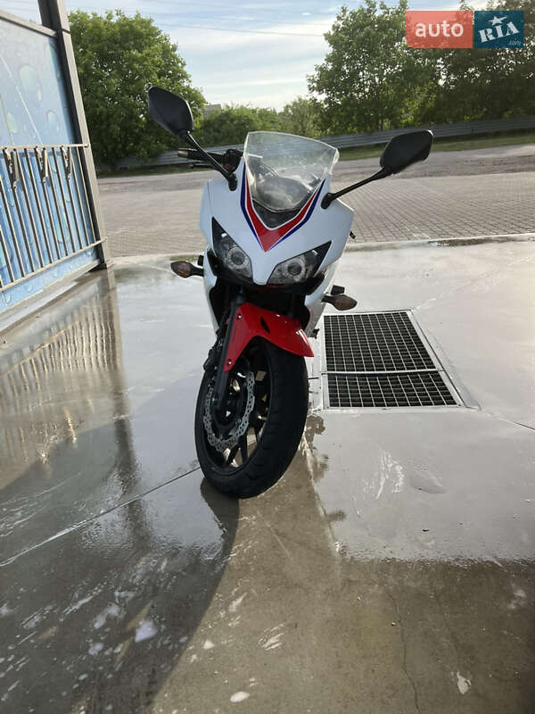 Спортбайк Honda CBR 500R 2016 в Житомире