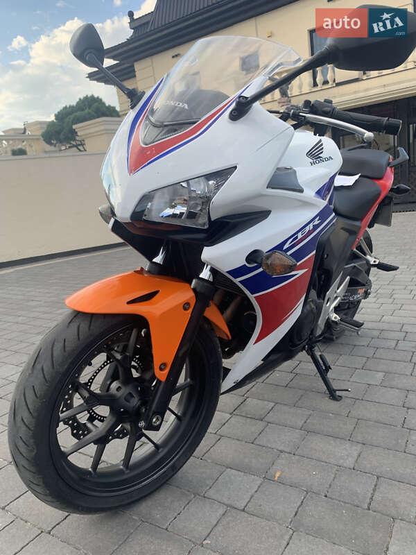 Спортбайк Honda CBR 500R 2016 в Снятині