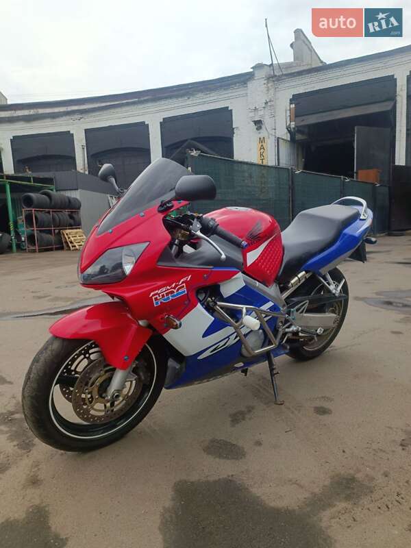 Мотоцикл Спорт-туризм Honda CBR 600F4i 2002 в Києві