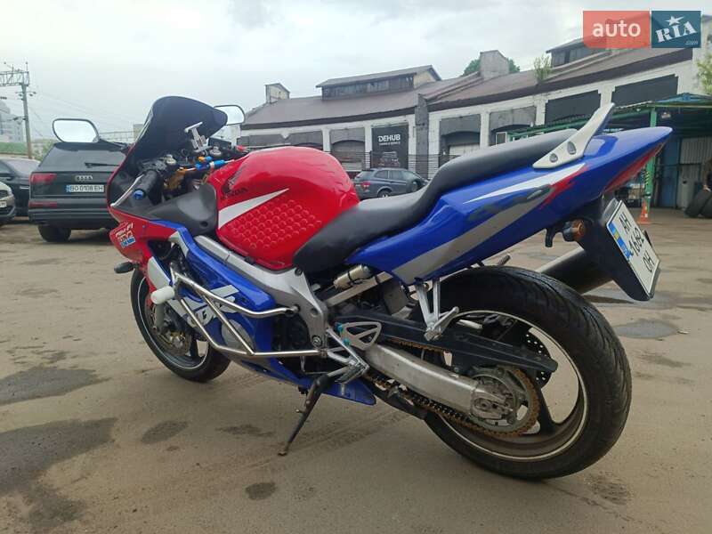 Мотоцикл Спорт-туризм Honda CBR 600F4i 2002 в Києві