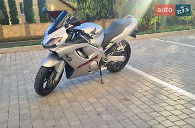 Спортбайк Honda CBR 600F4i 2002 в Вінниці