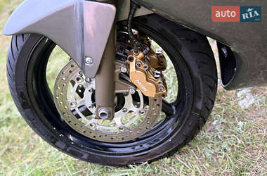 Мотоцикл Спорт-туризм Honda CBR 600F4i 2005 в 
