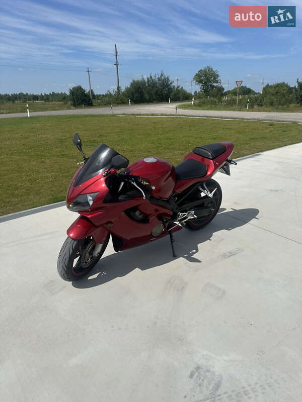 Спортбайк Honda CBR 600F4i 2001 в Камне-Каширском