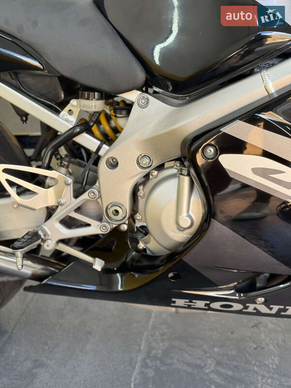 Мотоцикл Спорт-туризм Honda CBR 600F4i 2001 в Виннице фото 5 Мотоцикл Спорт-туризм Honda CBR 600F4i 2001 в Виннице