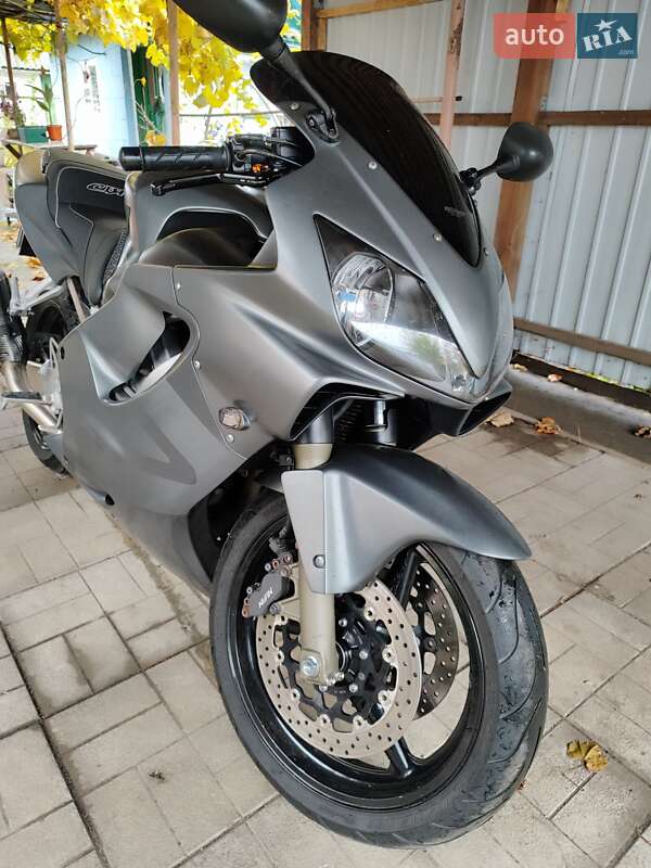 Спортбайк Honda CBR 600F4i 2005 в Конотопі фото Спортбайк Honda CBR 600F4i 2005 в Конотопі