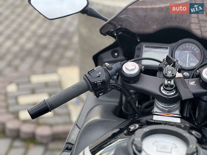 Мотоцикл Спорт-туризм Honda CBR 600F4i 2005 в Долині