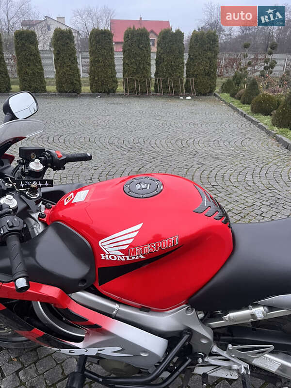 Спортбайк Honda CBR 600F4i 2003 в Жовкві