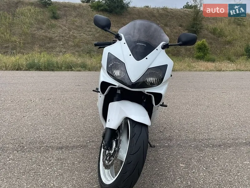 Honda CBR 600F4i 2001