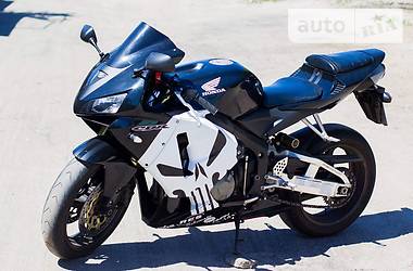 Спортбайк Honda CBR 600F 2005 в Мелитополе