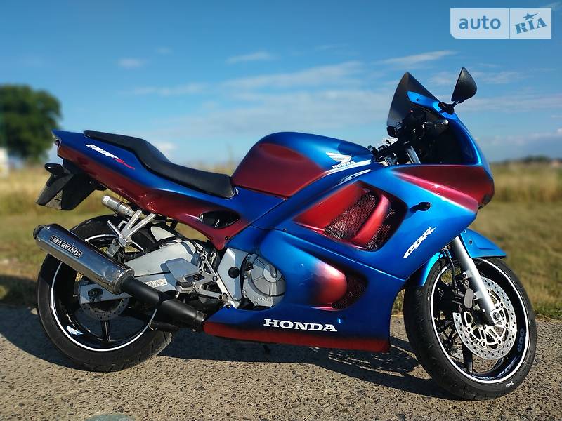 Спортбайк Honda CBR 600F 1999 в Ровно