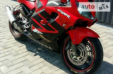 Спортбайк Honda CBR 600F 2001 в Полтаве