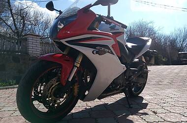 Мотоцикл Спорт-туризм Honda CBR 600F 2011 в Черновцах