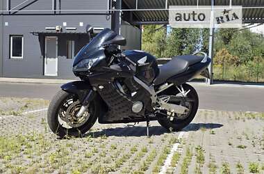 Спортбайк Honda CBR 600F 2003 в Киеве