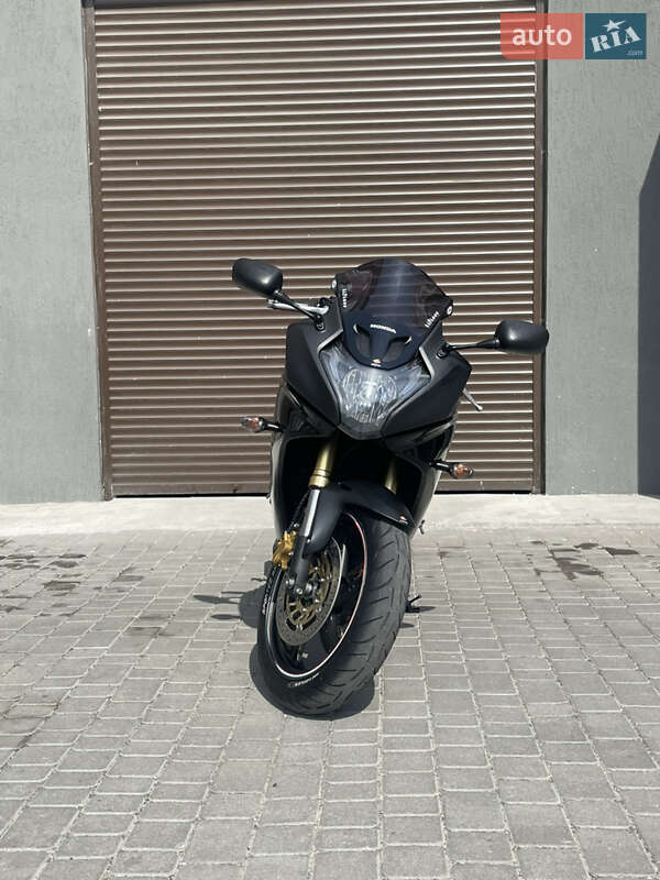 Спортбайк Honda CBR 600F 2012 в Хмельницком фото 3 Спортбайк Honda CBR 600F 2012 в Хмельницком