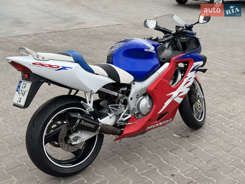 Спортбайк Honda CBR 600F 2000 в Христиновке