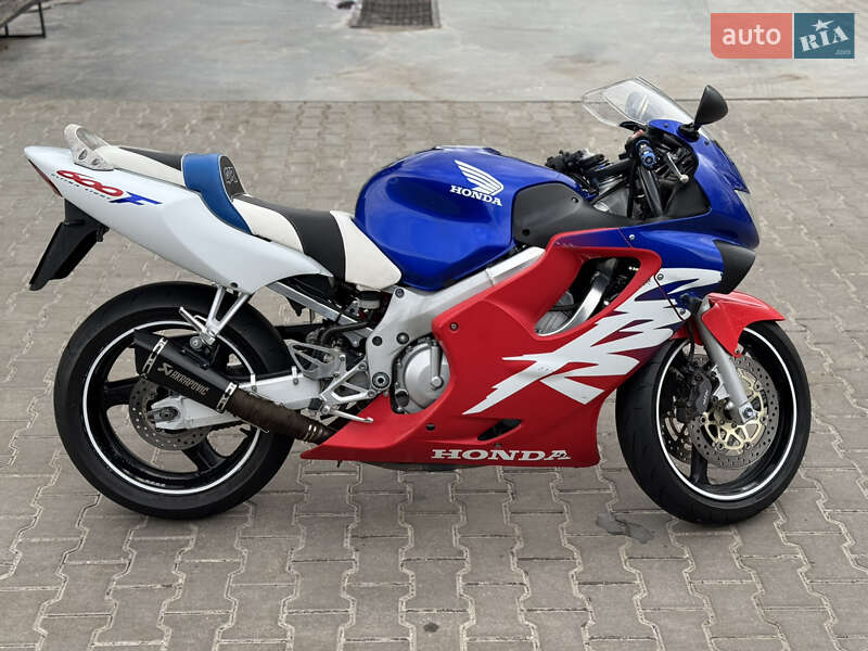 Спортбайк Honda CBR 600F 2000 в Христиновке