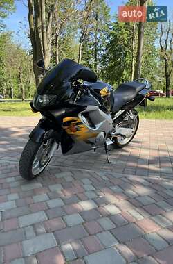 Спортбайк Honda CBR 600F 1999 в 