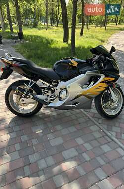 Спортбайк Honda CBR 600F 1999 в 