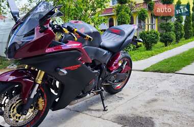 Мотоцикл Спорт-туризм Honda CBR 600F 2012 в 
