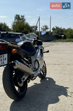 Мотоцикл Спорт-туризм Honda CBR 600F 2000 в 