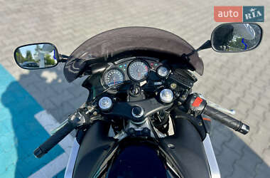 Мотоцикл Классик Honda CBR 600F 2000 в 