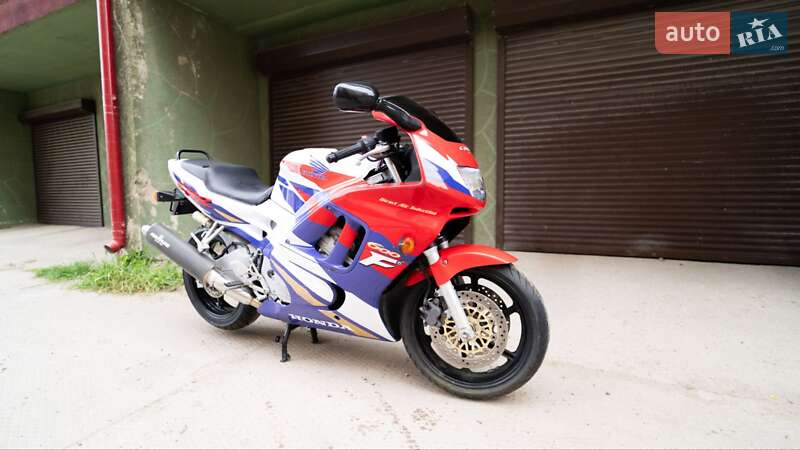 Спортбайк Honda CBR 600F 1995 в 