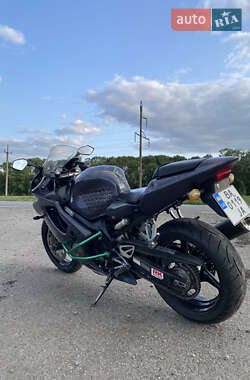 Спортбайк Honda CBR 600F 2001 в 