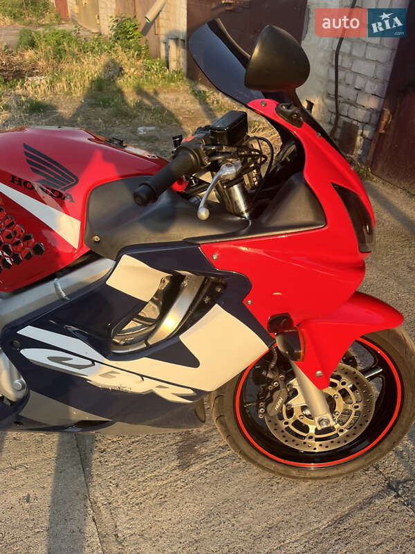 Мотоцикл Спорт-туризм Honda CBR 600F 2001 в Павлограде фото 7 Мотоцикл Спорт-туризм Honda CBR 600F 2001 в Павлограде