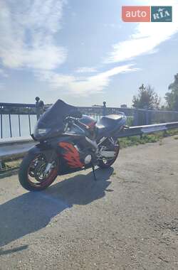 Мотоцикл Спорт-туризм Honda CBR 600F 2000 в 