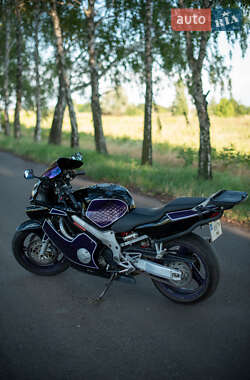 Спортбайк Honda CBR 600F 2000 в Переяславе