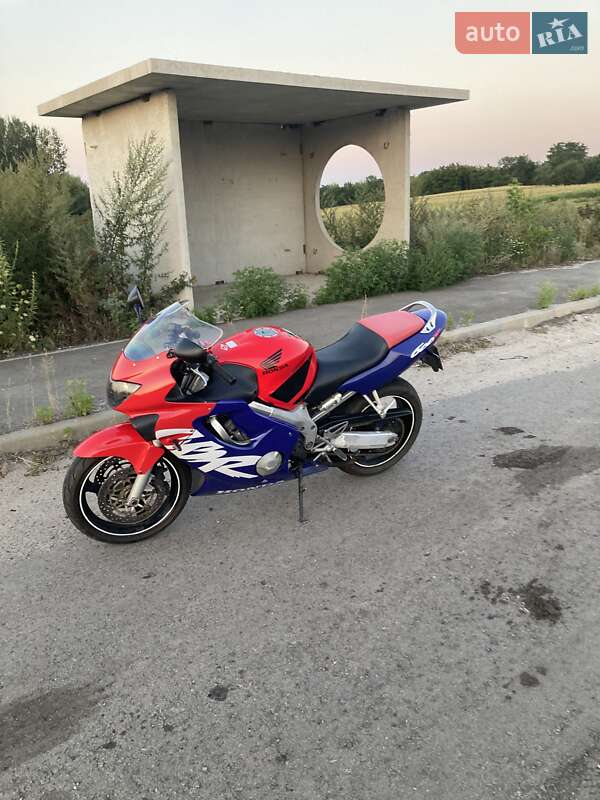 Мотоцикл Спорт-туризм Honda CBR 600F 1999 в Карловке