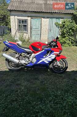 Мотоцикл Спорт-туризм Honda CBR 600F 1999 в 