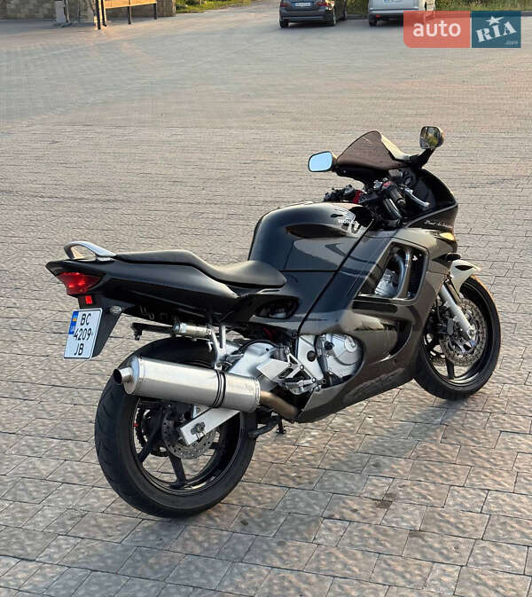 Спортбайк Honda CBR 600F 1997 в Сокале