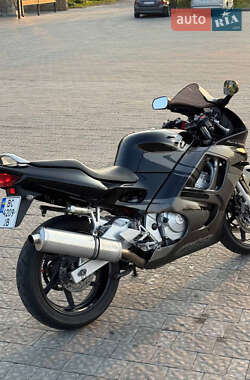 Спортбайк Honda CBR 600F 1997 в 