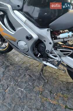 Мотоцикл Спорт-туризм Honda CBR 600F 1999 в 
