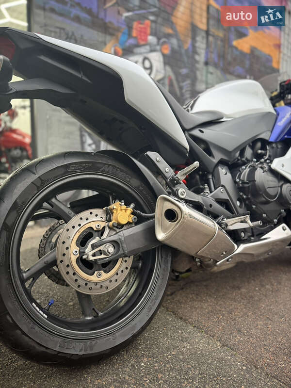 Спортбайк Honda CBR 600F 2011 в Киеве фото 5 Спортбайк Honda CBR 600F 2011 в Киеве