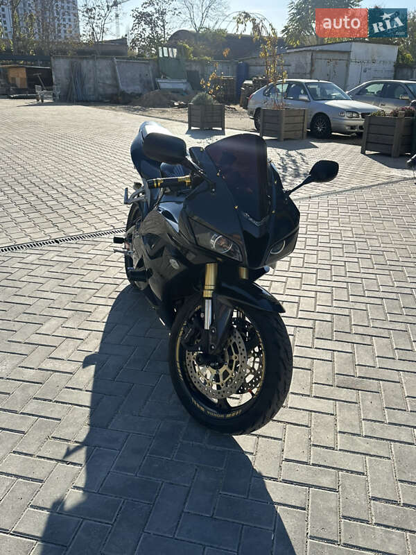Спортбайк Honda CBR 600RR 2012 в 