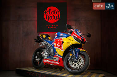 Спортбайк Honda CBR 600RR 2020 в 