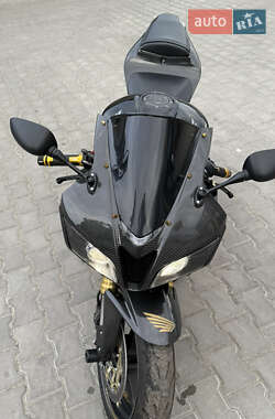 Спортбайк Honda CBR 600RR 2012 в 