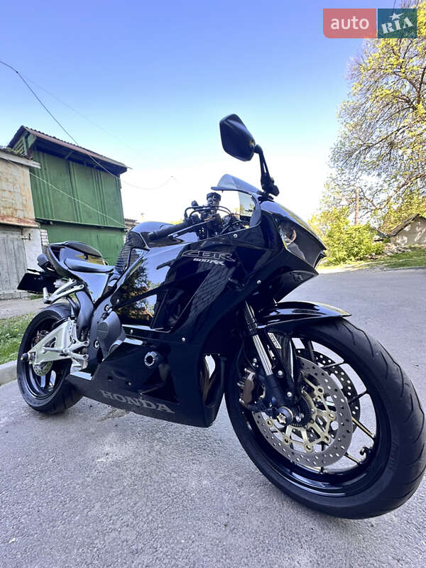 Спортбайк Honda CBR 600RR 2013 в Харкові