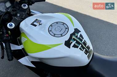 Спортбайк Honda CBR 600RR 2010 в 