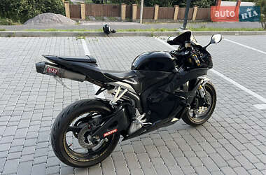 Спортбайк Honda CBR 600RR 2012 в 