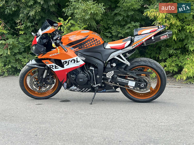 Спортбайк Honda CBR 600RR 2007 в Немирові