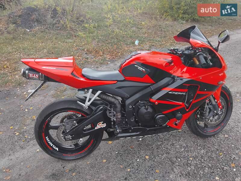 Honda CBR 600RR 2005 Honda CBR 600RR 2005