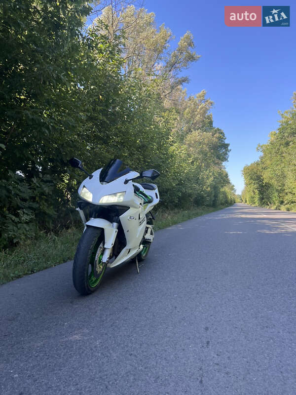 Спортбайк Honda CBR 600RR 2004 в Золочеві фото 9 Спортбайк Honda CBR 600RR 2004 в Золочеві