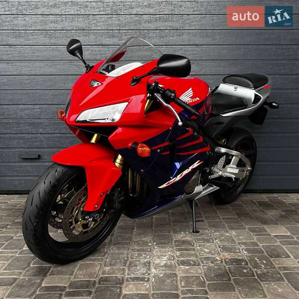 Мотоцикл Без обтекателей (Naked bike) Honda CBR 600RR 2005 в Белой Церкви фото 3 Мотоцикл Без обтекателей (Naked bike) Honda CBR 600RR 2005 в Белой Церкви